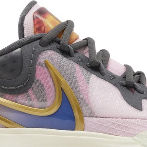 Kyrie 8 'All-Star' Women’s 11 NWT - Picture 13 of 16